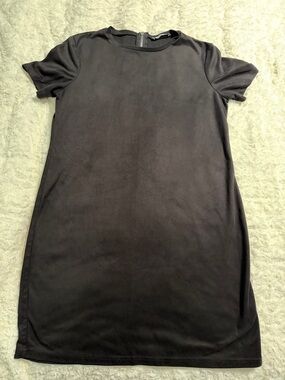 Simple Black Short-Sleeve Shift Dress Women’s size medium
